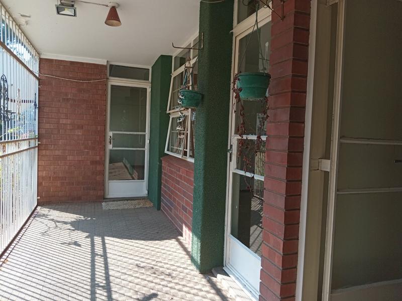 2 Bedroom Property for Sale in Greenhills Gauteng