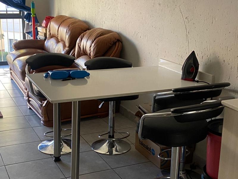2 Bedroom Property for Sale in Fourways Gauteng