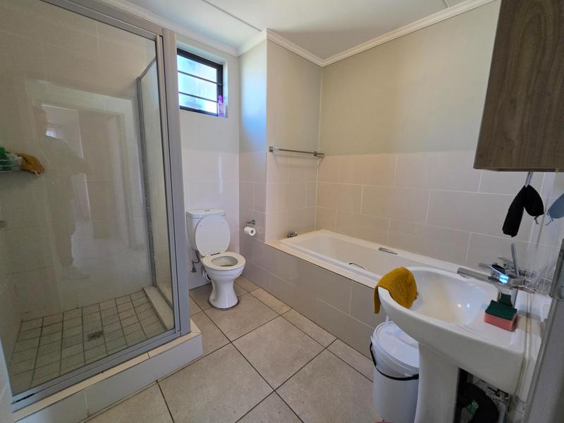To Let 2 Bedroom Property for Rent in Amberfield Gauteng