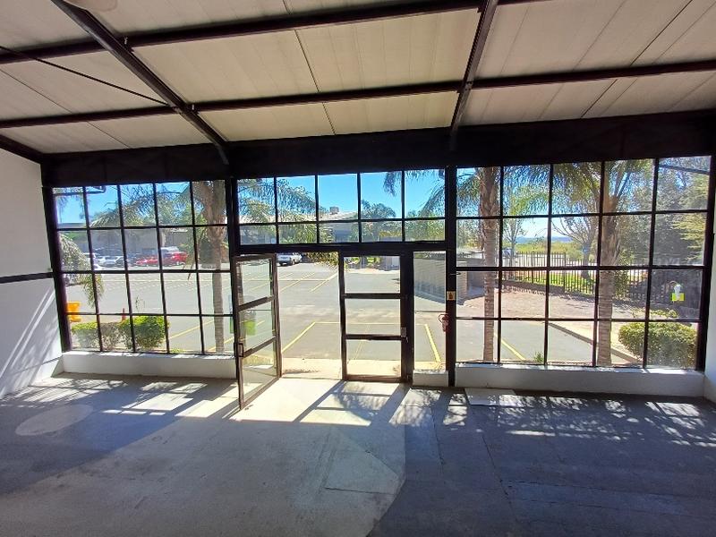 To Let Commercial Property for Rent in Louwlardia Gauteng