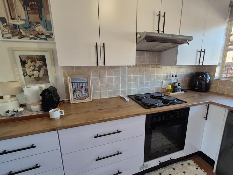 2 Bedroom Property for Sale in Pierre Van Ryneveld Gauteng