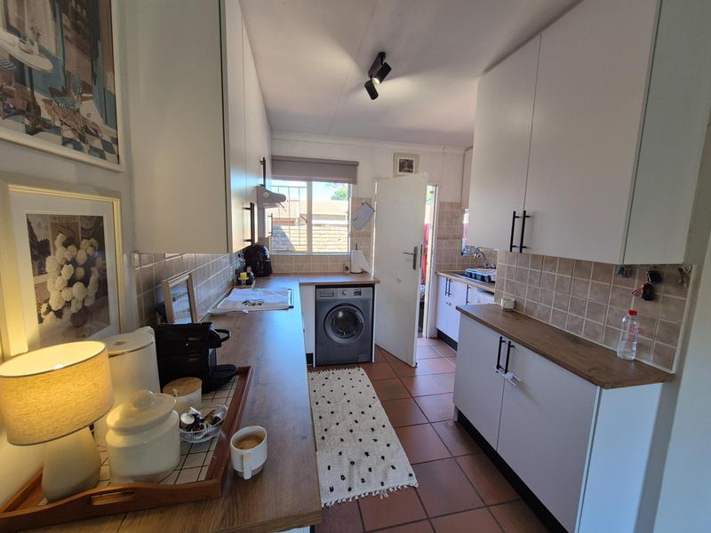 2 Bedroom Property for Sale in Pierre Van Ryneveld Gauteng