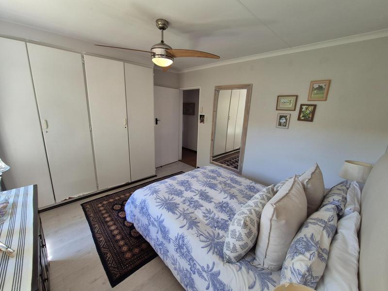 2 Bedroom Property for Sale in Pierre Van Ryneveld Gauteng
