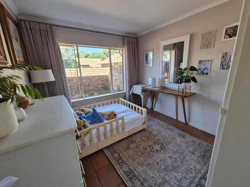 2 Bedroom Property for Sale in Pierre Van Ryneveld Gauteng