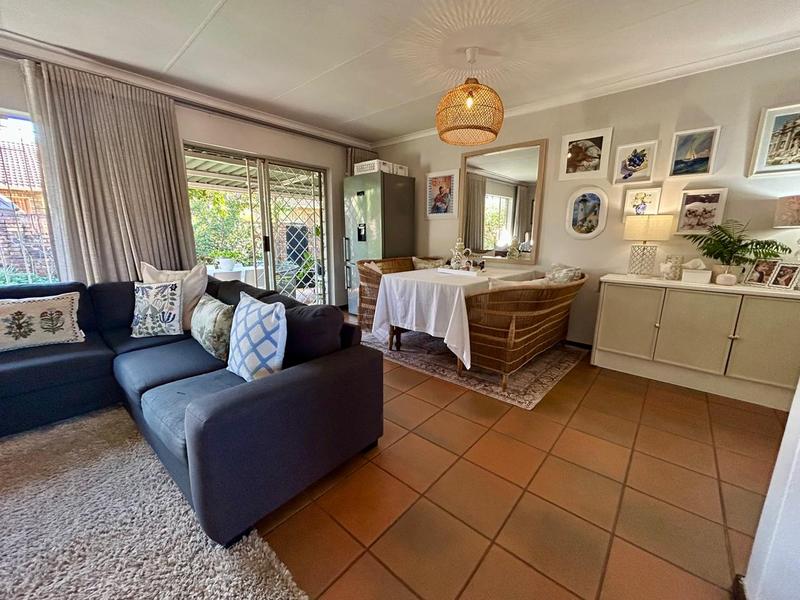 2 Bedroom Property for Sale in Pierre Van Ryneveld Gauteng