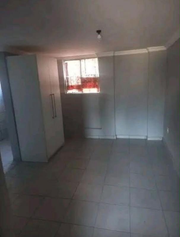 To Let 2 Bedroom Property for Rent in Crystal Park Gauteng