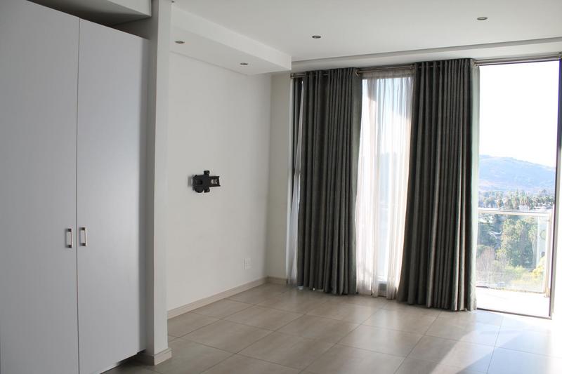 To Let 1 Bedroom Property for Rent in Bedfordview Gauteng