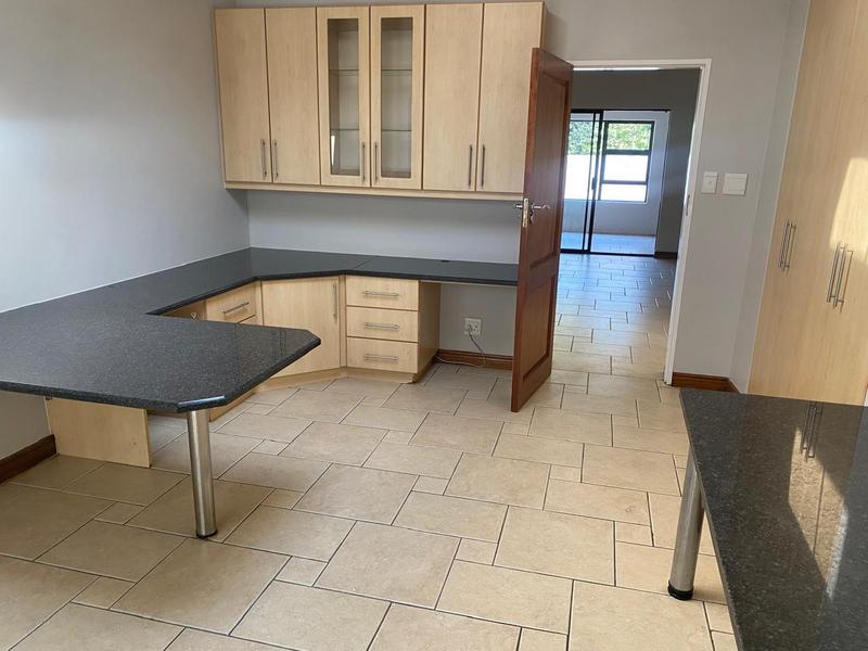 4 Bedroom Property for Sale in Midstream Estate Gauteng