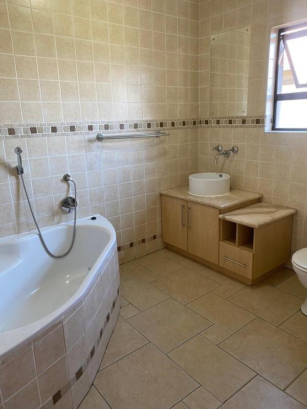 4 Bedroom Property for Sale in Midstream Estate Gauteng