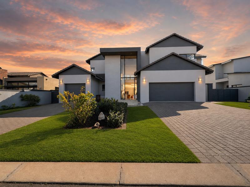 4 Bedroom Property for Sale in Midstream Ridge Gauteng