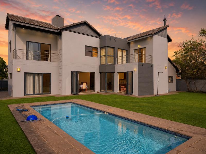 4 Bedroom Property for Sale in Midstream Ridge Gauteng