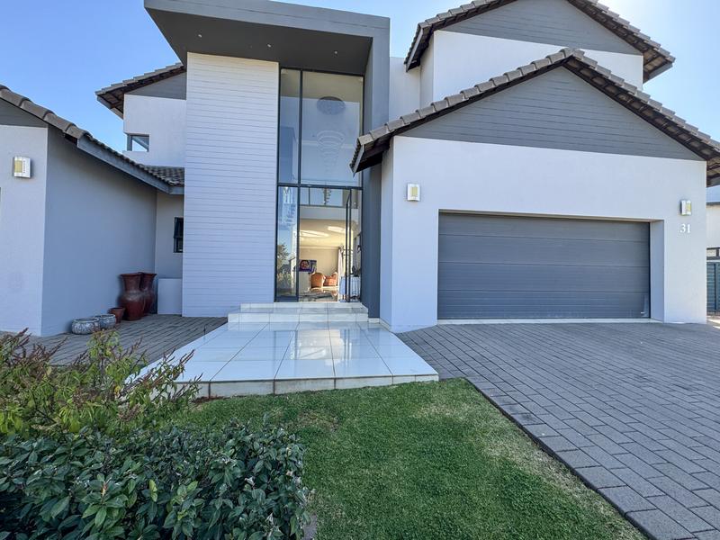 4 Bedroom Property for Sale in Midstream Ridge Gauteng