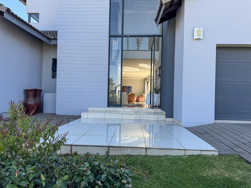 4 Bedroom Property for Sale in Midstream Ridge Gauteng