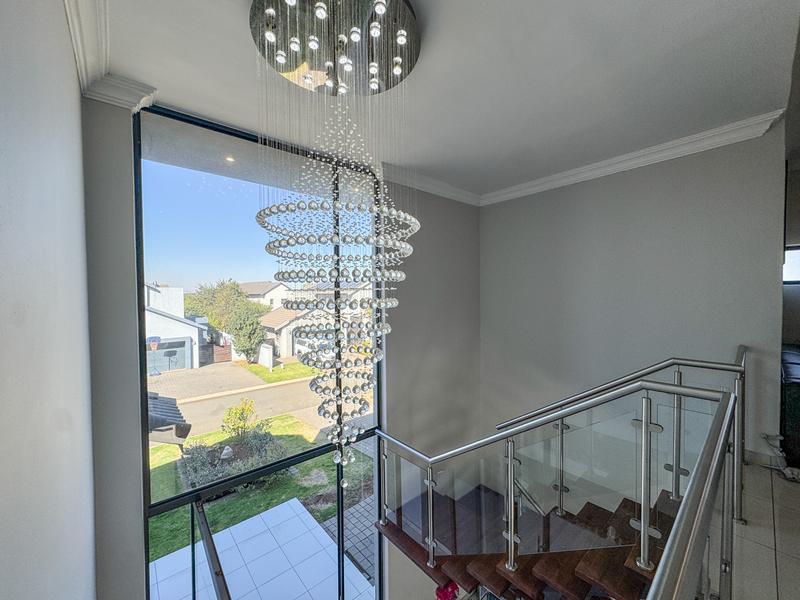 4 Bedroom Property for Sale in Midstream Ridge Gauteng