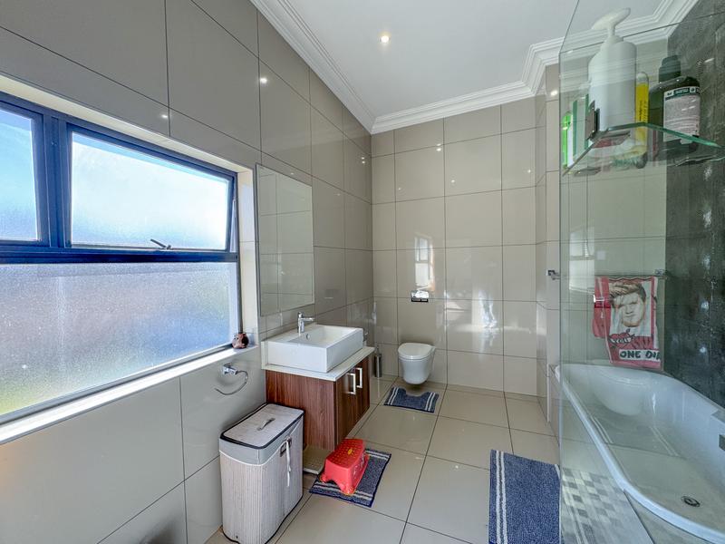 4 Bedroom Property for Sale in Midstream Ridge Gauteng