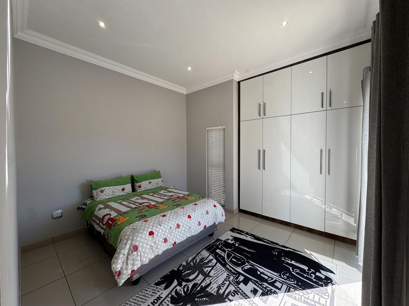 4 Bedroom Property for Sale in Midstream Ridge Gauteng