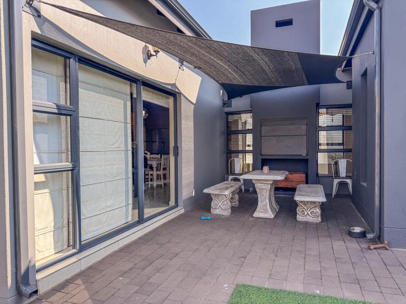 3 Bedroom Property for Sale in Midstream Meadows Gauteng