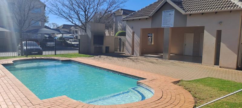 2 Bedroom Property for Sale in Klippoortjie Gauteng