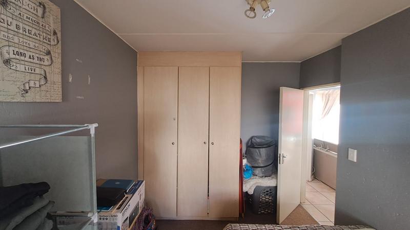 2 Bedroom Property for Sale in Klippoortjie Gauteng