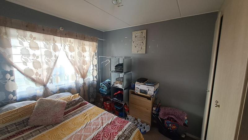 2 Bedroom Property for Sale in Klippoortjie Gauteng