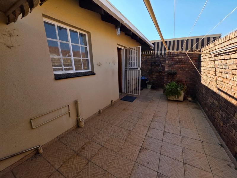 2 Bedroom Property for Sale in Randpoort Gauteng
