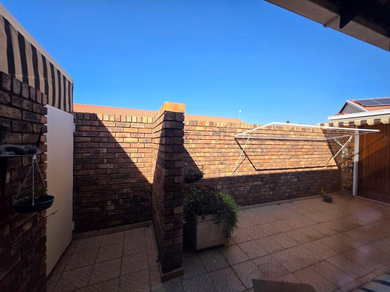 2 Bedroom Property for Sale in Randpoort Gauteng