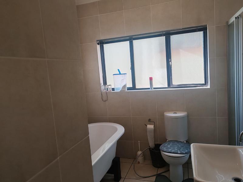 To Let 2 Bedroom Property for Rent in Solheim Gauteng