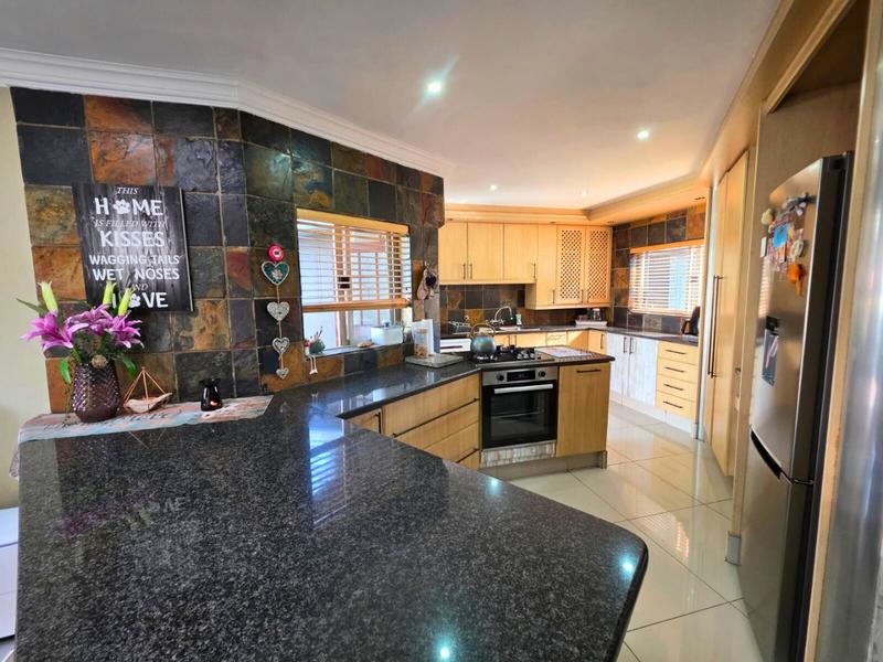 To Let 3 Bedroom Property for Rent in Blue Gill Estate Gauteng
