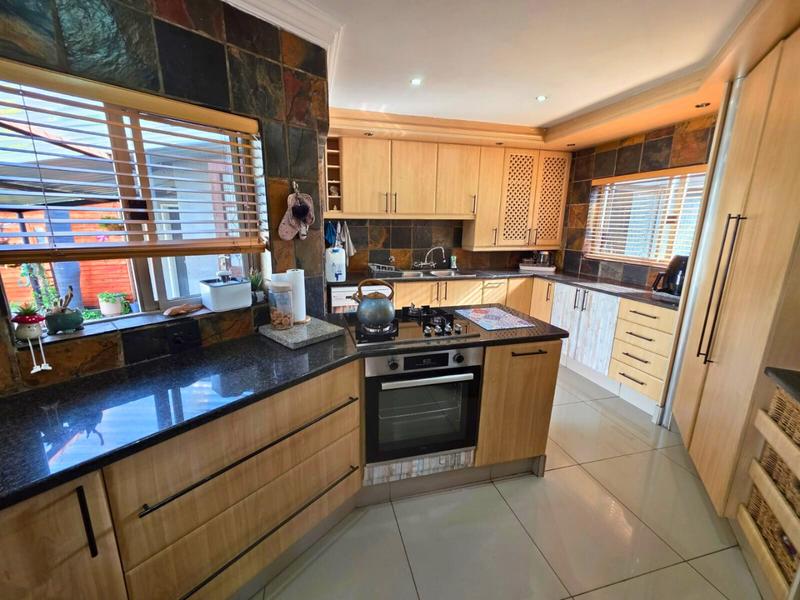 To Let 3 Bedroom Property for Rent in Blue Gill Estate Gauteng
