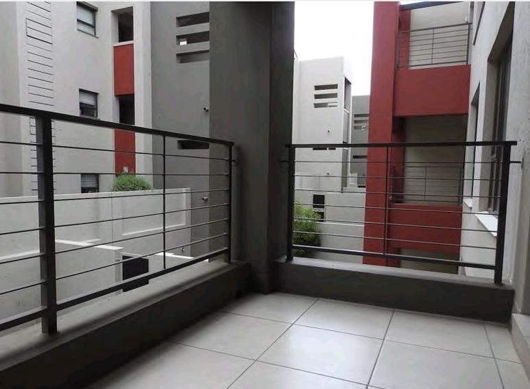 To Let 1 Bedroom Property for Rent in Sunninghill Gauteng