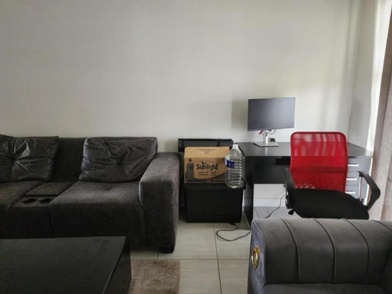 To Let 1 Bedroom Property for Rent in Midridge Park Gauteng