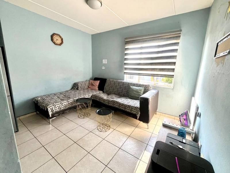 2 Bedroom Property for Sale in Fleurhof Gauteng