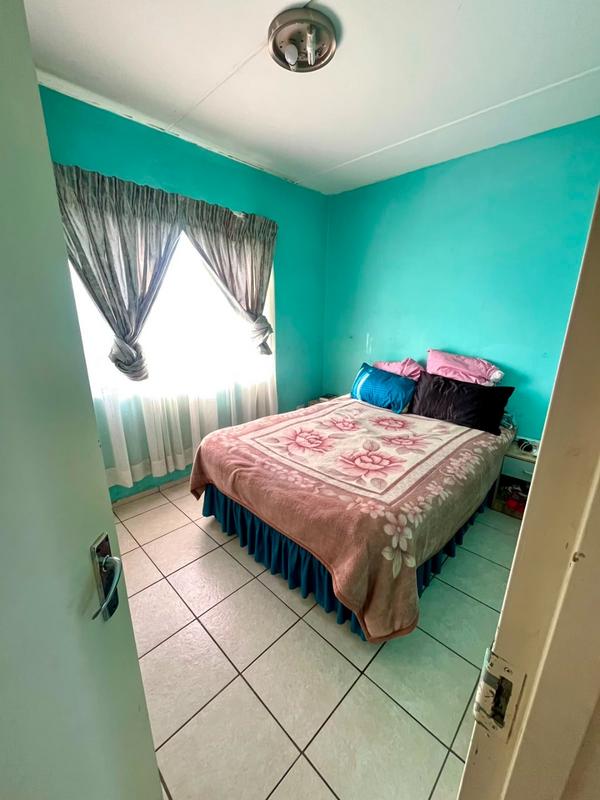 2 Bedroom Property for Sale in Fleurhof Gauteng