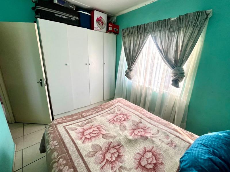 2 Bedroom Property for Sale in Fleurhof Gauteng