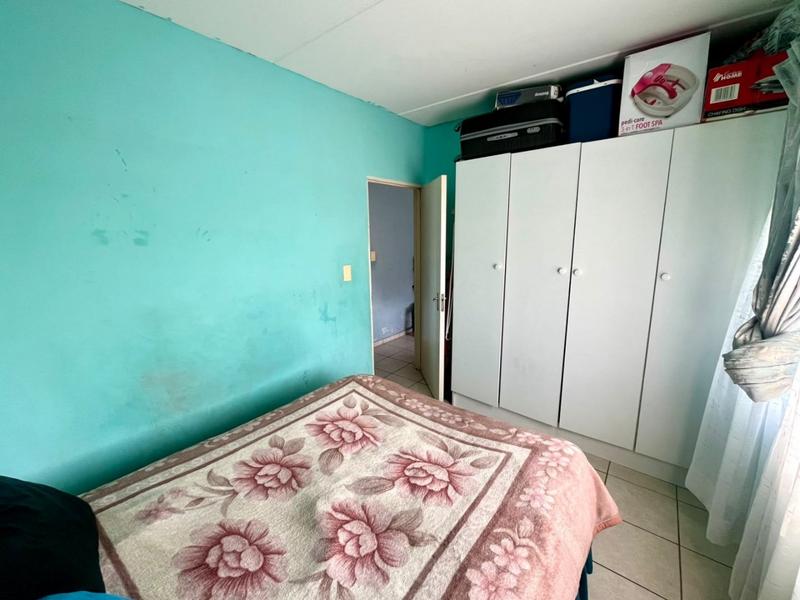 2 Bedroom Property for Sale in Fleurhof Gauteng