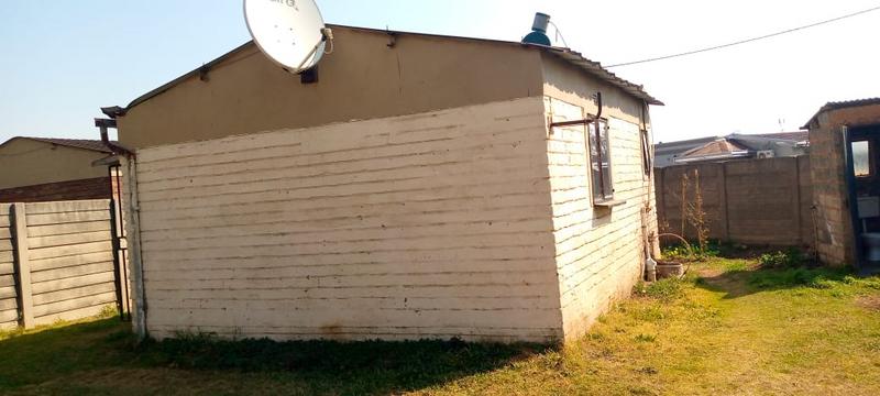 1 Bedroom Property for Sale in Buhle Park Gauteng