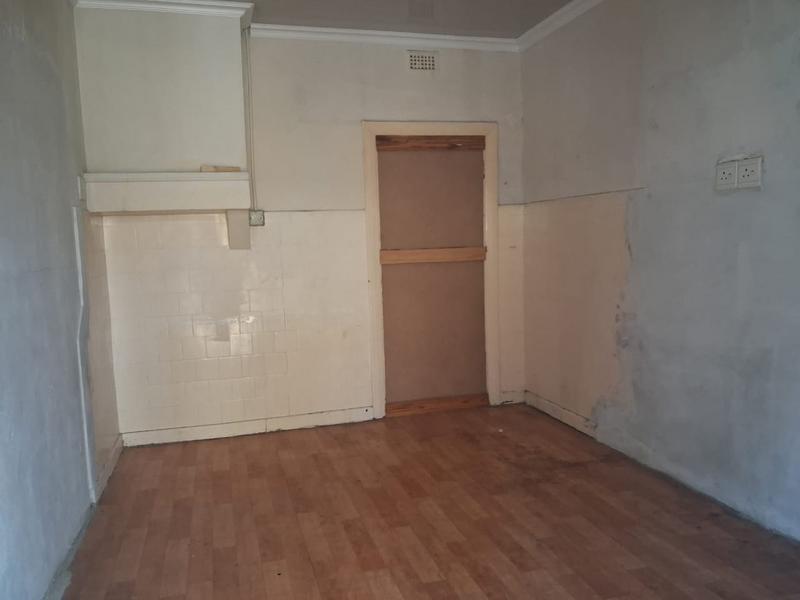 6 Bedroom Property for Sale in Selcourt Gauteng