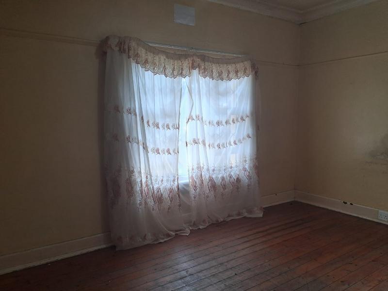 6 Bedroom Property for Sale in Selcourt Gauteng