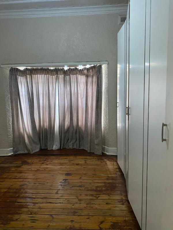 6 Bedroom Property for Sale in Malvern Gauteng