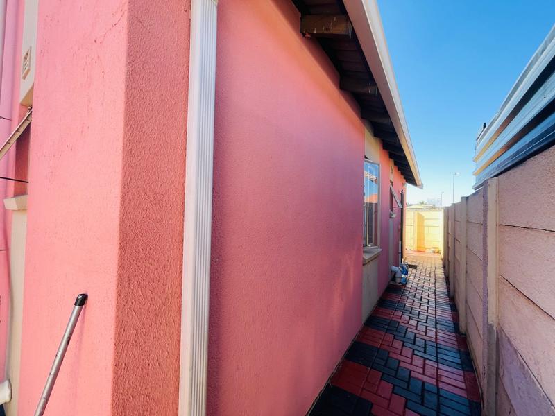 3 Bedroom Property for Sale in Sky City Gauteng