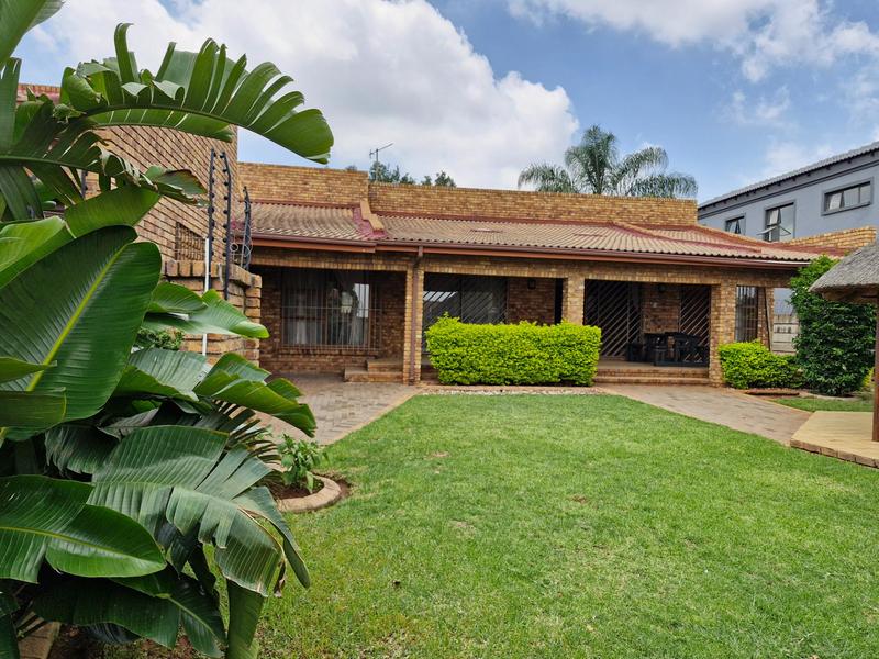 4 Bedroom Property for Sale in Norkem Park Gauteng