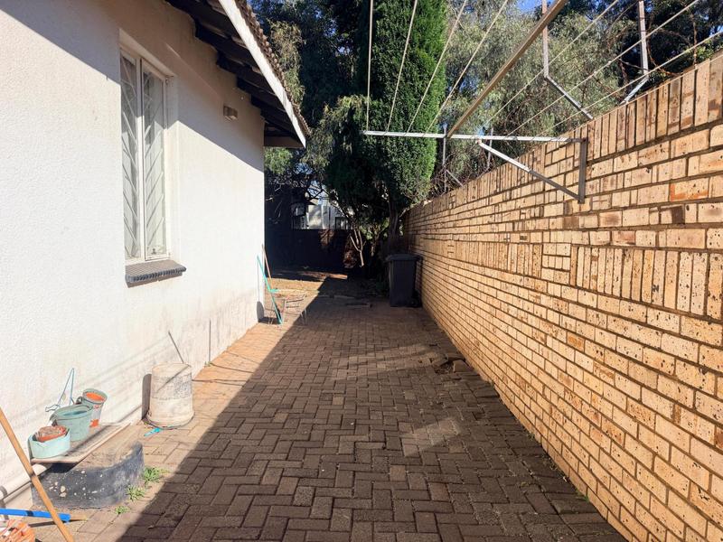 6 Bedroom Property for Sale in Laudium Gauteng