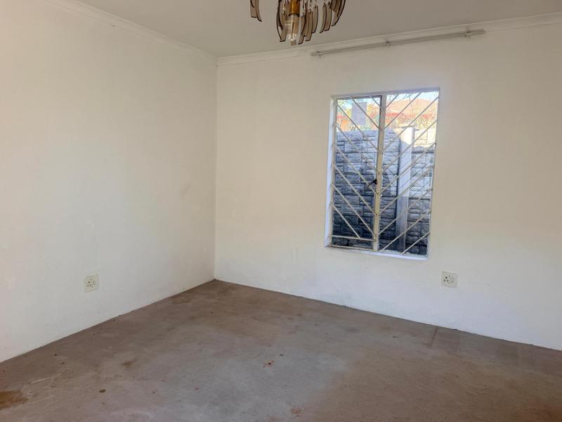 6 Bedroom Property for Sale in Laudium Gauteng