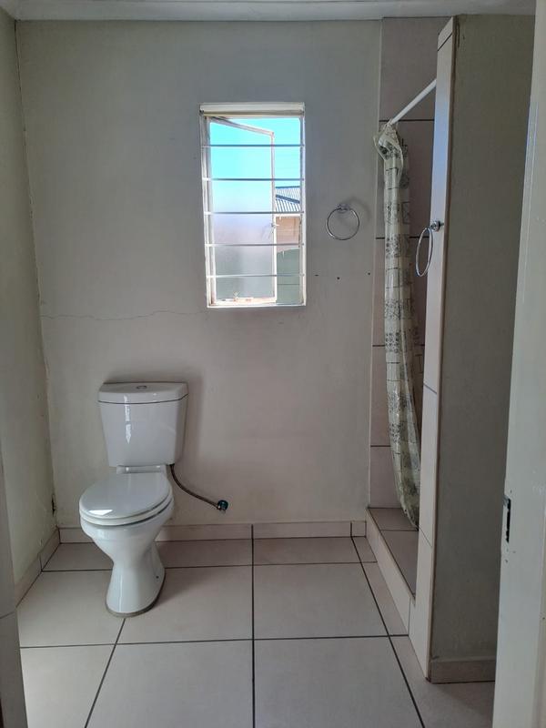 To Let 1 Bedroom Property for Rent in Primrose Gauteng