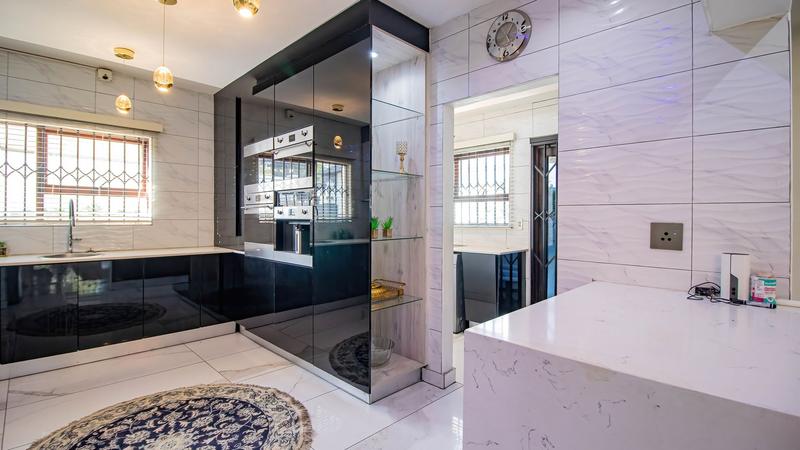 To Let 3 Bedroom Property for Rent in Bryanston Gauteng