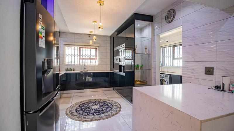 To Let 3 Bedroom Property for Rent in Bryanston Gauteng
