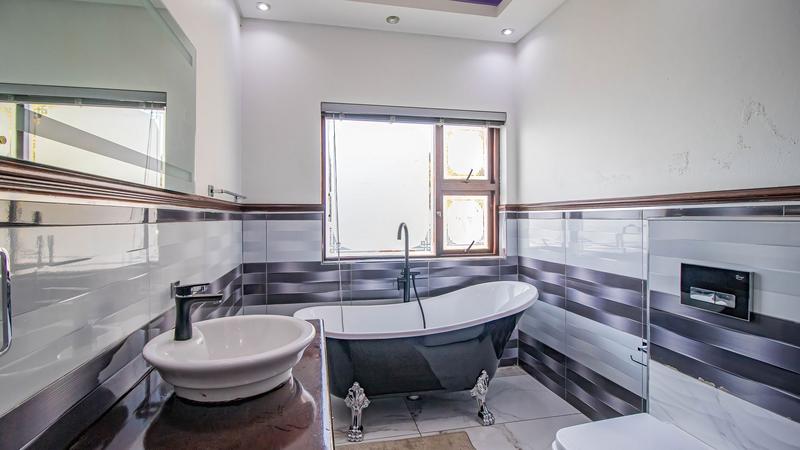 To Let 3 Bedroom Property for Rent in Bryanston Gauteng