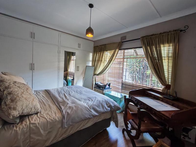 To Let 3 Bedroom Property for Rent in Strubenvale Gauteng