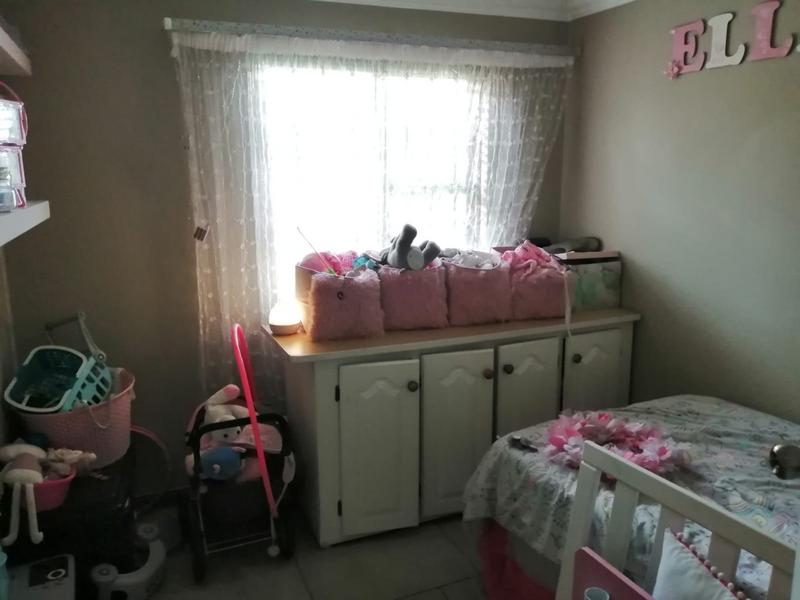 3 Bedroom Property for Sale in Casseldale Gauteng