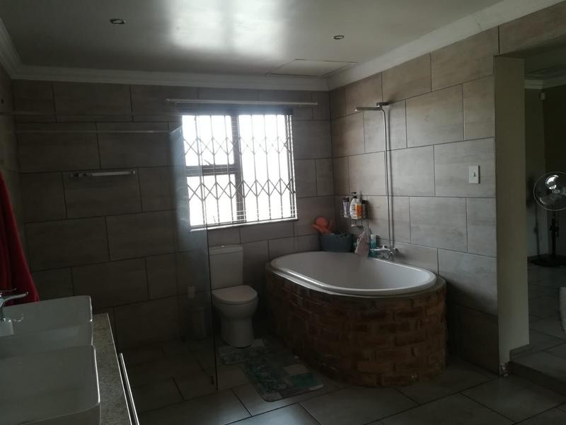 3 Bedroom Property for Sale in Casseldale Gauteng